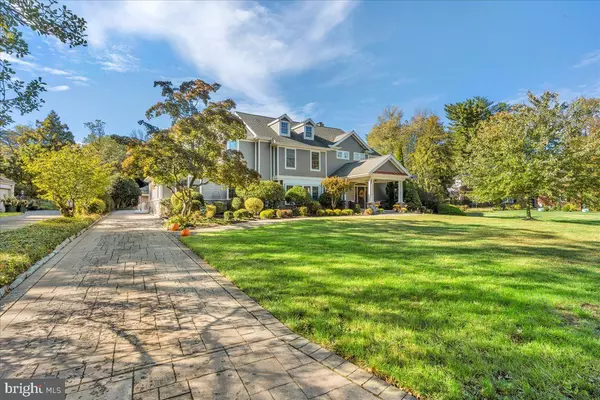 Haddonfield, NJ 08033,341 STATION AVE