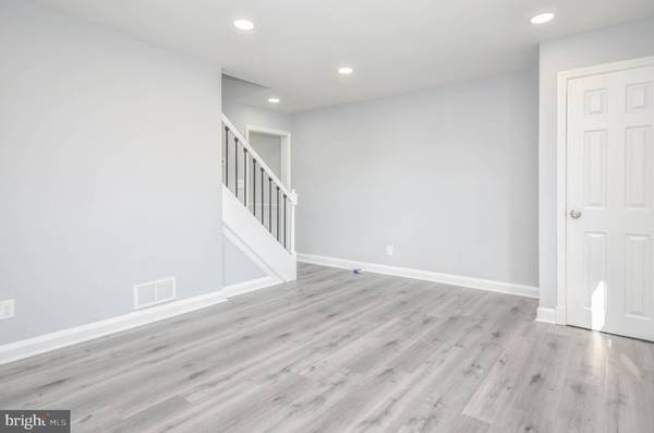 Baltimore, MD 21213,3917 DUDLEY AVE