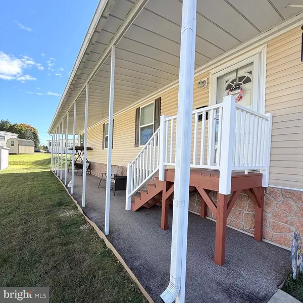 Media, PA 19063,182 FIFTH AVE