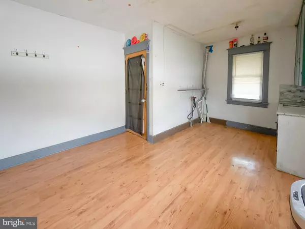 Hanover, PA 17331,20 & 20 1/2 MONROE ST