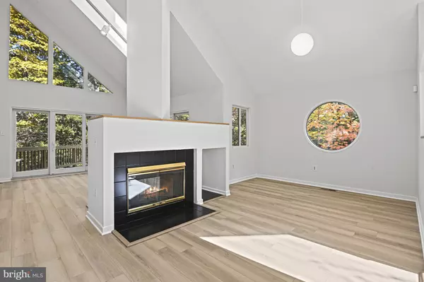 Reston, VA 20194,11504 TURNBRIDGE LN