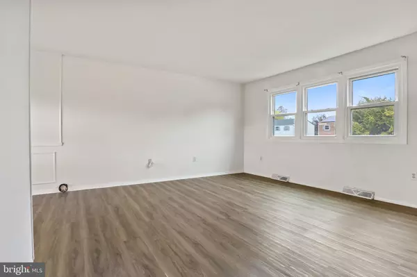 Mechanicsburg, PA 17055,4 E SCHOOLSIDE DRIVE