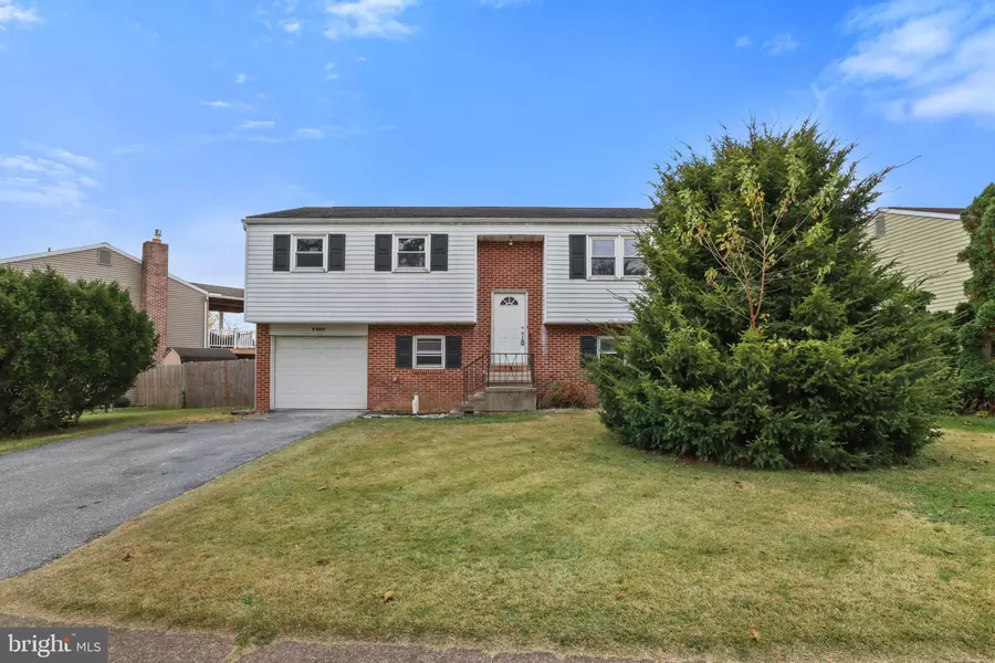 4 E SCHOOLSIDE DRIVE, Mechanicsburg, PA 17055