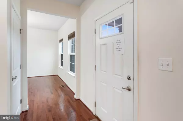 Fredericksburg, VA 22407,9910 BOX OAK CT