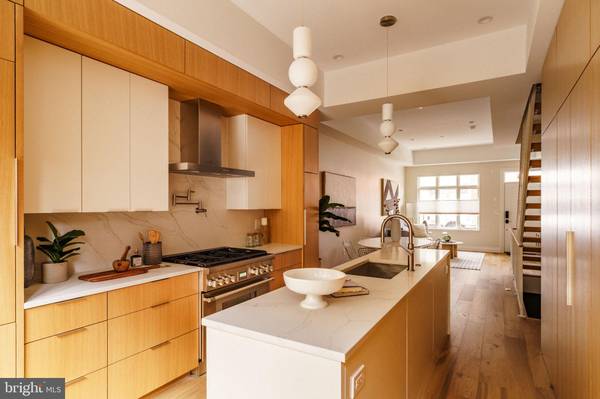 Philadelphia, PA 19146,2104 NAUDAIN ST