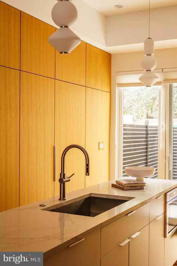 Philadelphia, PA 19146,2104 NAUDAIN ST