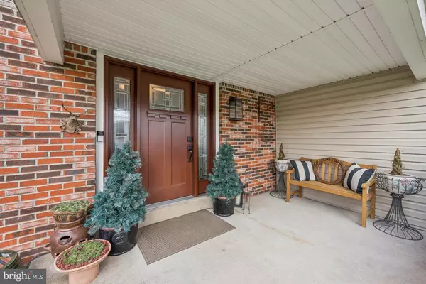 Mount Laurel, NJ 08054,21 LANCELOT LN