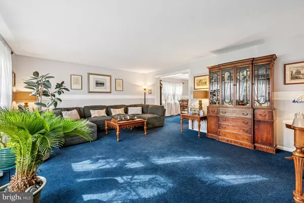 Mount Laurel, NJ 08054,21 LANCELOT LN