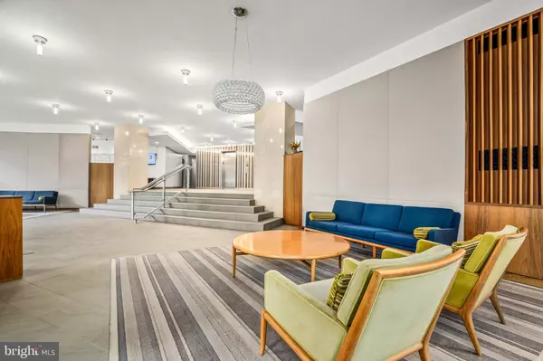 Washington, DC 20016,4200 CATHEDRAL AVE NW #818