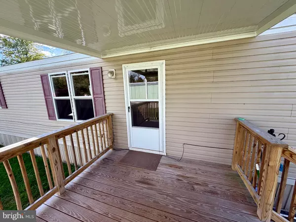 Thomasville, PA 17364,253 CHESAPEAKE EST #253