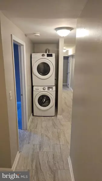 4630 HILLSIDE RD SE, Washington, DC 20019