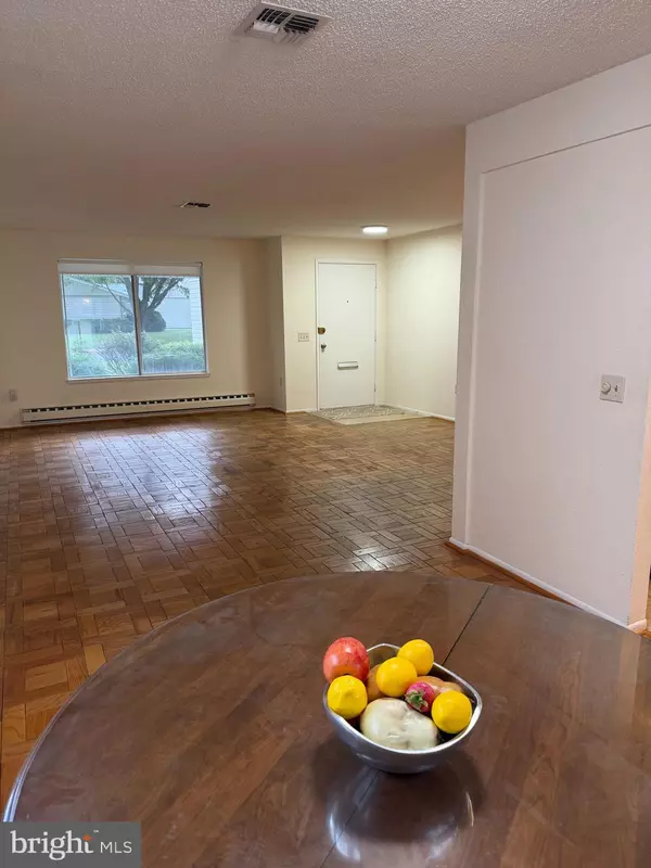 Silver Spring, MD 20906,15418 BRAMBLEWOOD DR #20-C