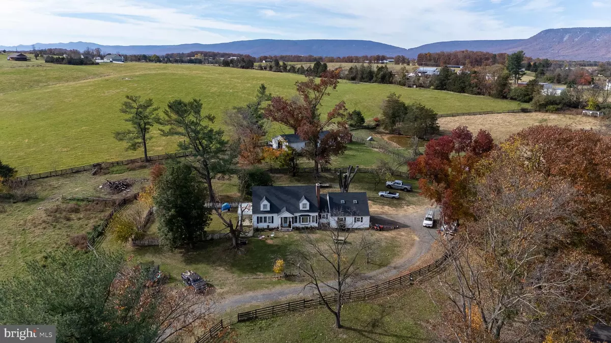 Luray, VA 22835,143 LAKEWOOD RD