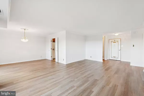 Alexandria, VA 22304,205 YOAKUM PKWY #823