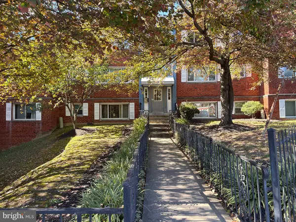 3827 HAMILTON #D-203, Hyattsville, MD 20781