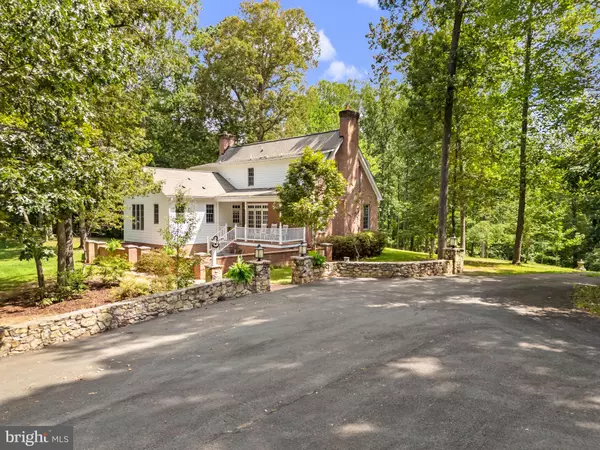 Marshall, VA 20115,11136 ORLEAN VISTA DR