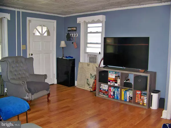 York, PA 17404,1562 FILBERT ST