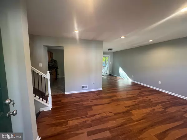 Springfield, VA 22153,8587 TYROLEAN WAY