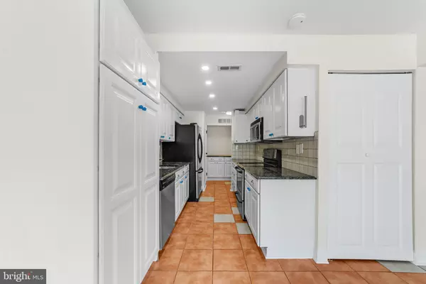 Marlton, NJ 08053,360 JUNIPER ST