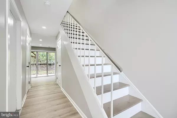 Columbia, MD 21044,5520 VANTAGE POINT RD SW