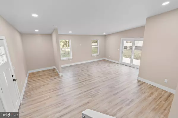 Telford, PA 18969,325 W RELIANCE RD