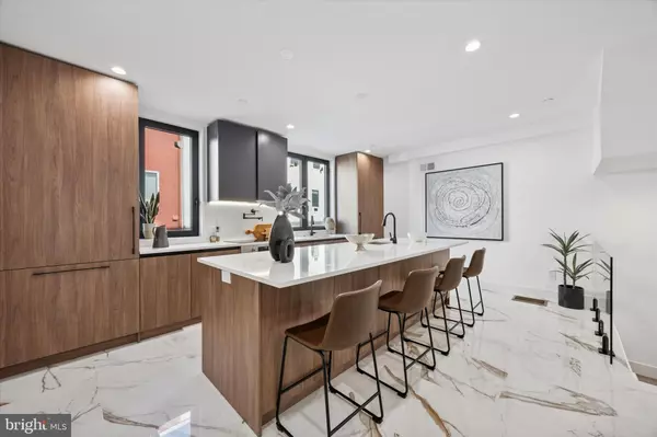 Philadelphia, PA 19145,1843 HARTRANFT ST #B101