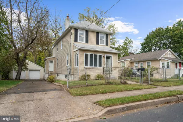 120 LINDEN AVE, Glenside, PA 19038