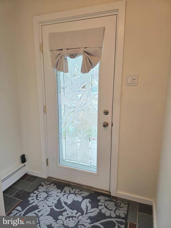 Maple Shade, NJ 08052,120 E CENTER AVE