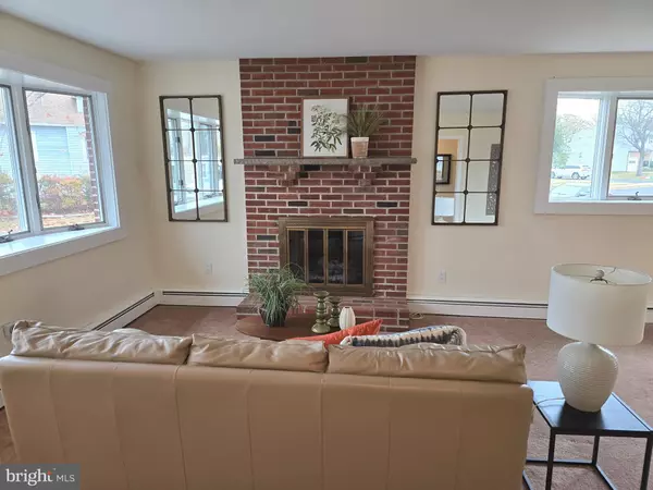 Maple Shade, NJ 08052,120 E CENTER AVE