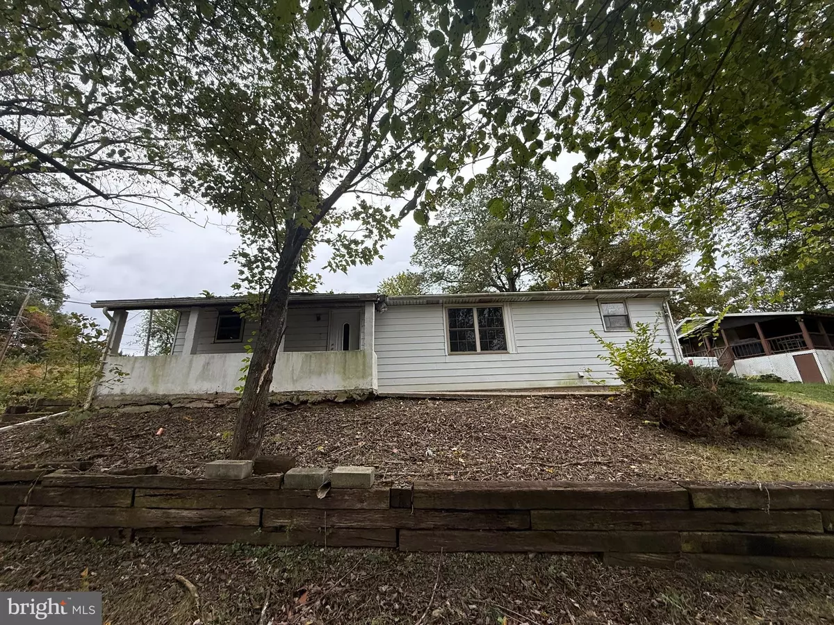 Pine Grove, PA 17963,2 BROWN LN