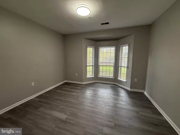 Owings Mills, MD 21117,4400 SILVERBROOK LN #F-003