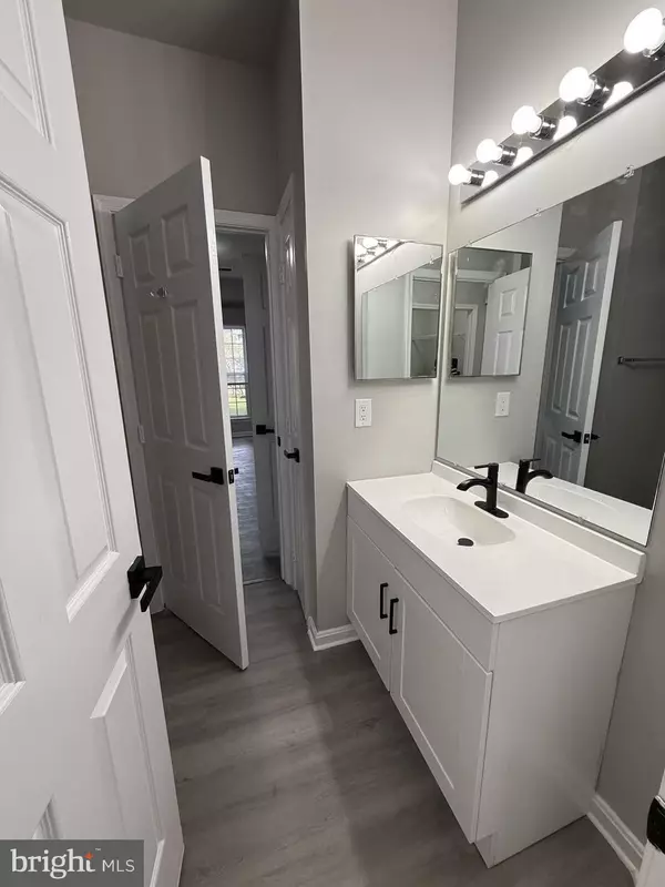 Owings Mills, MD 21117,4400 SILVERBROOK LN #F-003