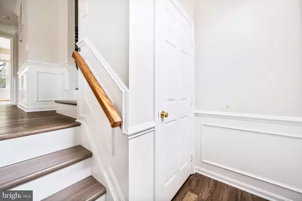 Clifton, VA 20124,13504 LITTLE BROOK DR