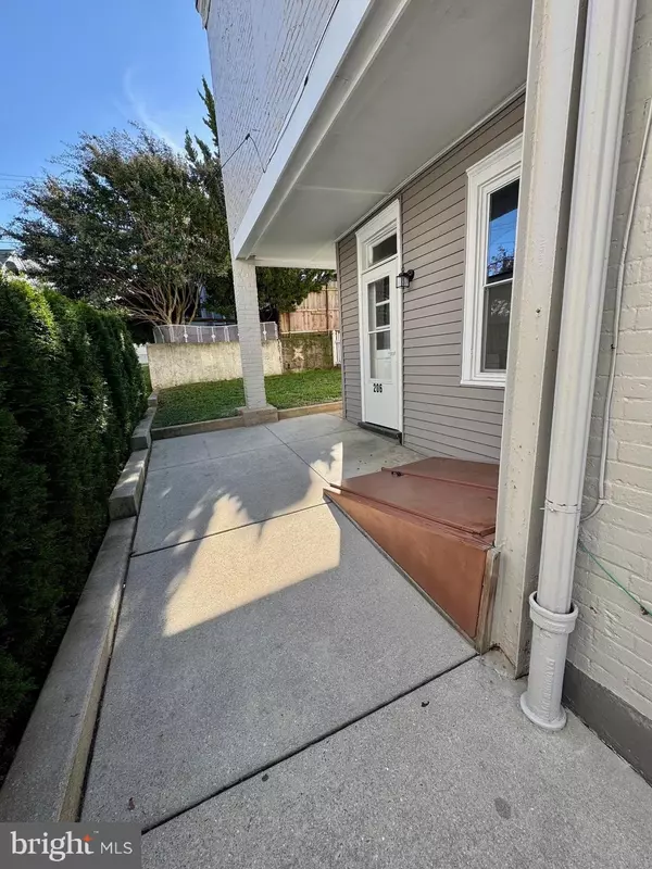 West Reading, PA 19611,206 CHESTNUT ST