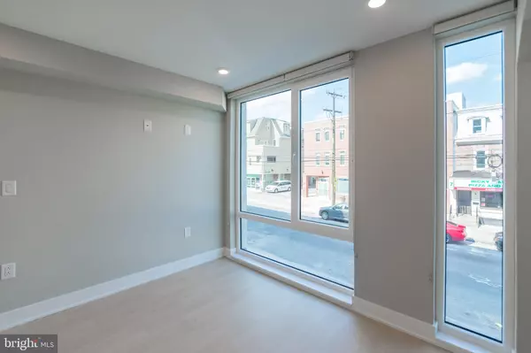 Philadelphia, PA 19128,6604 RIDGE AVE #206