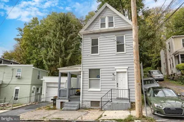 Steelton, PA 17113,119 PINE ST