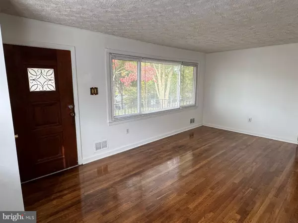 College Park, MD 20740,6121 QUEBEC PL
