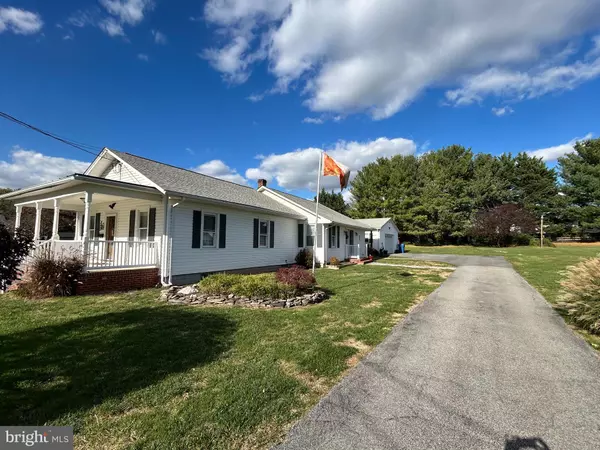 Berryville, VA 22611,238 WALNUT ST