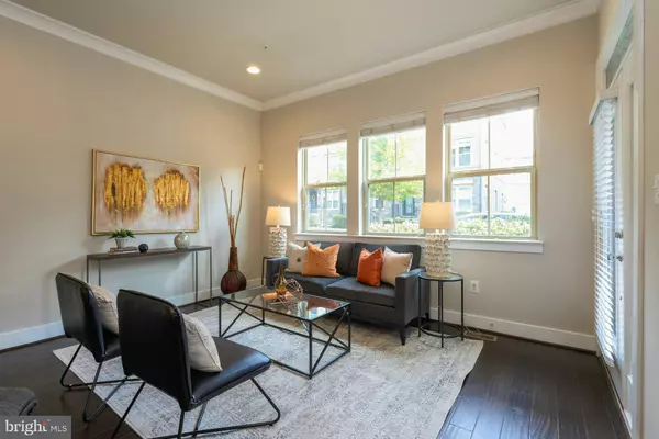 Arlington, VA 22204,1330 S QUINN ST