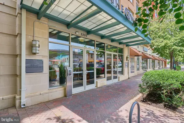 Arlington, VA 22213,2200 N WESTMORELAND ST #516