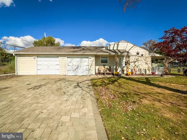 Fairless Hills, PA 19030,243 WYANDOTTE RD