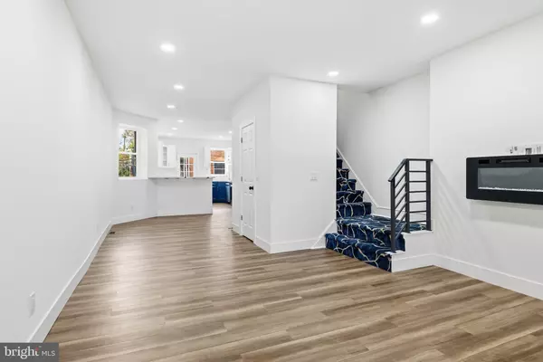 Philadelphia, PA 19143,927 S 59TH ST