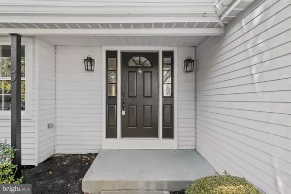 Mount Laurel, NJ 08054,5 E COACH LN