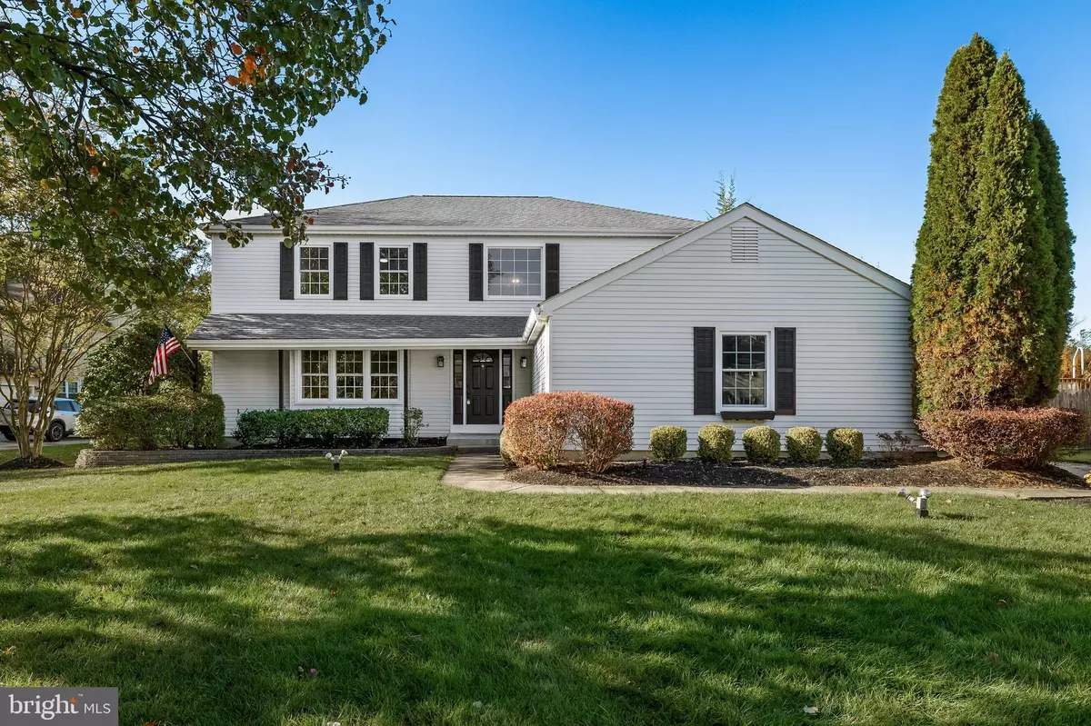 Mount Laurel, NJ 08054,5 E COACH LN