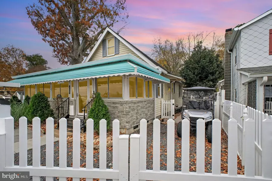 317 IRVING AVE, Colonial Beach, VA 22443