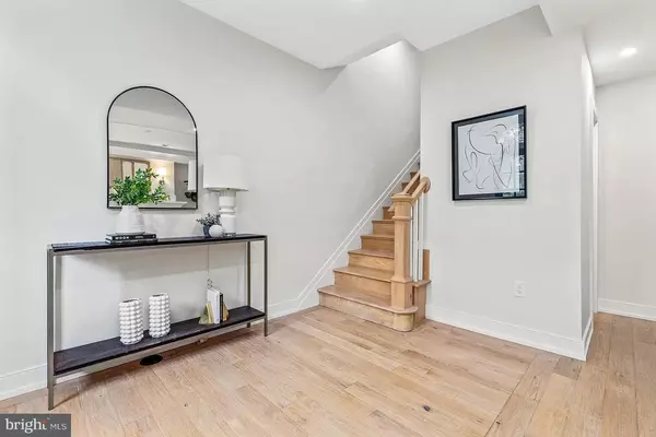 Washington, DC 20010,3525 16TH ST NW