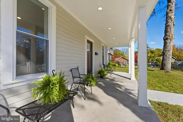 Manassas, VA 20110,9204 DOUGLAS ST