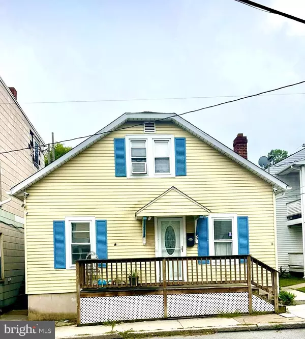 Hanover, PA 17331,19 FULTON ST