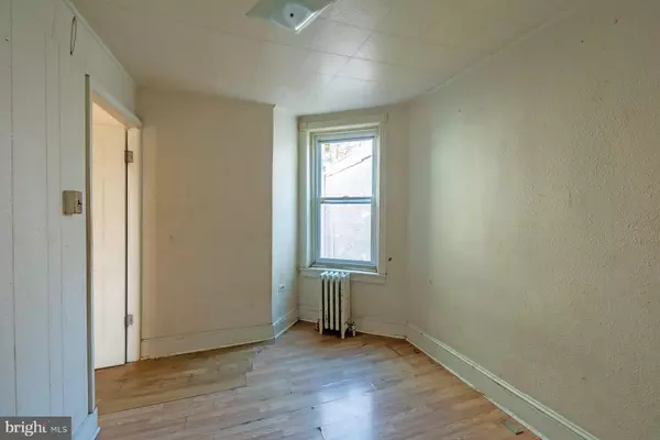 Philadelphia, PA 19138,6329 N WOODSTOCK ST