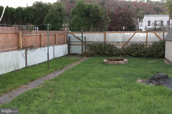 Saint Clair, PA 17970,320 S MILL ST